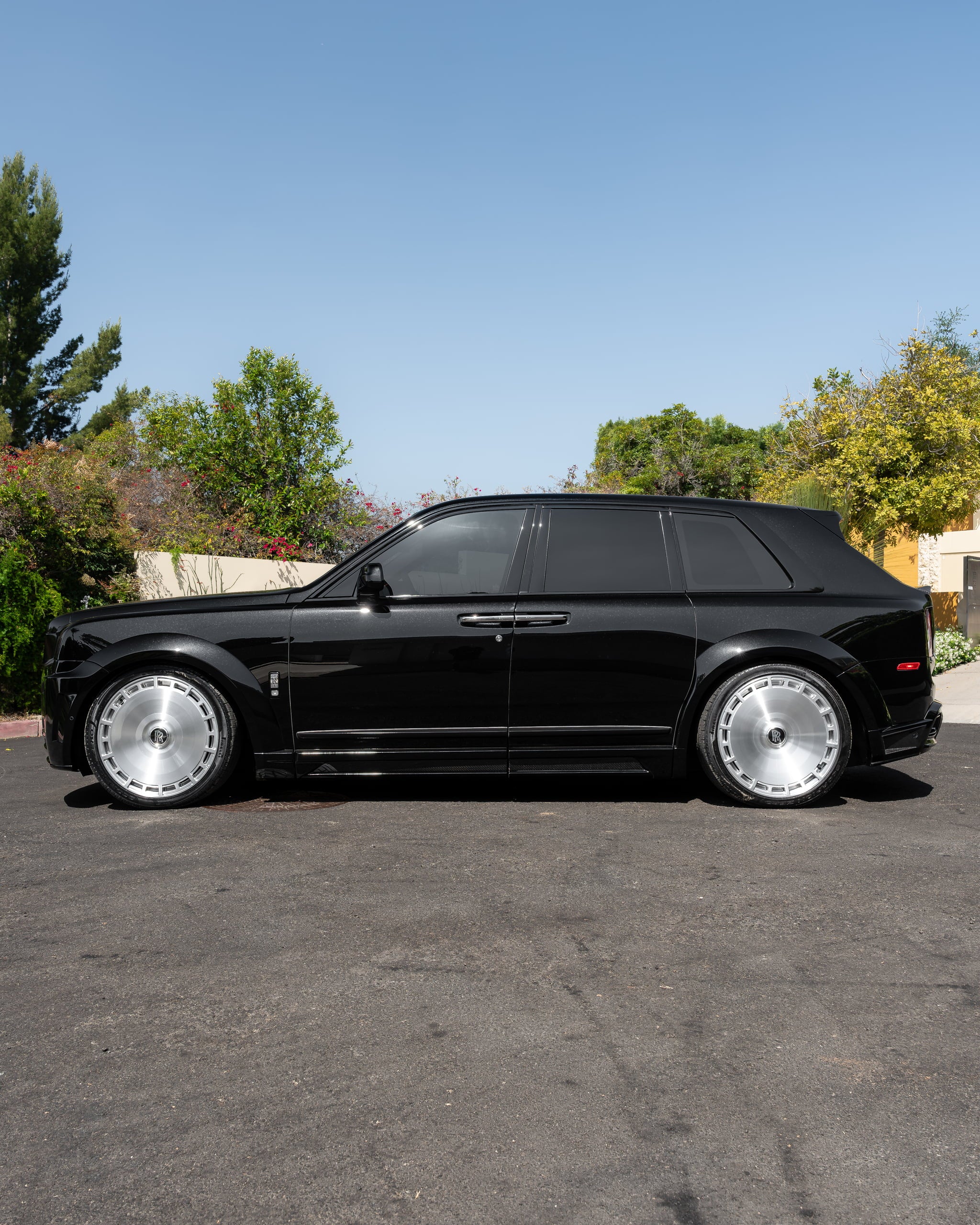 1016 INDUSTRIES Rolls Royce Cullinan