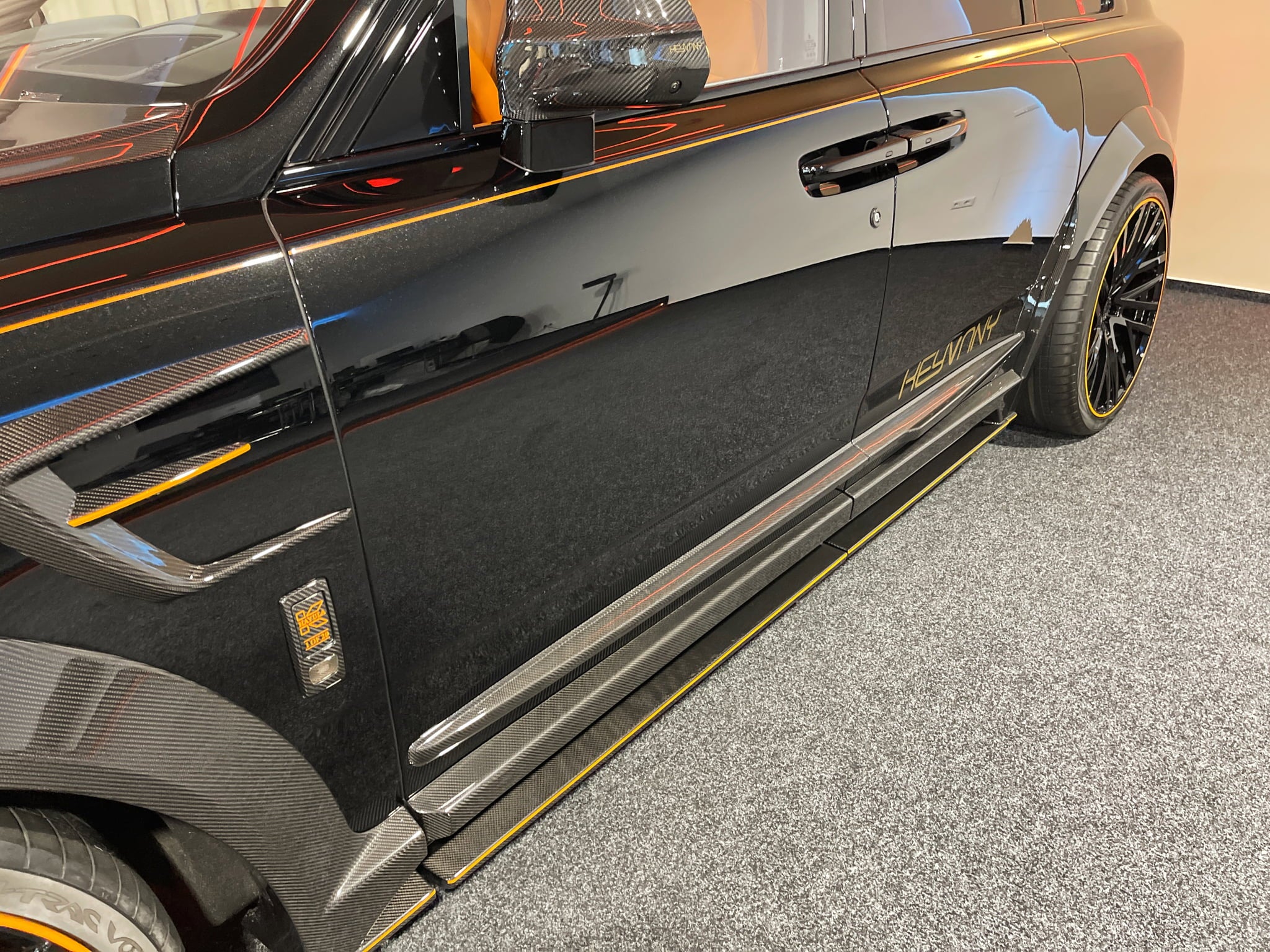 KEYVANY HAYULA Rolls Royce Cullinan Carbon Fibre Bodykit