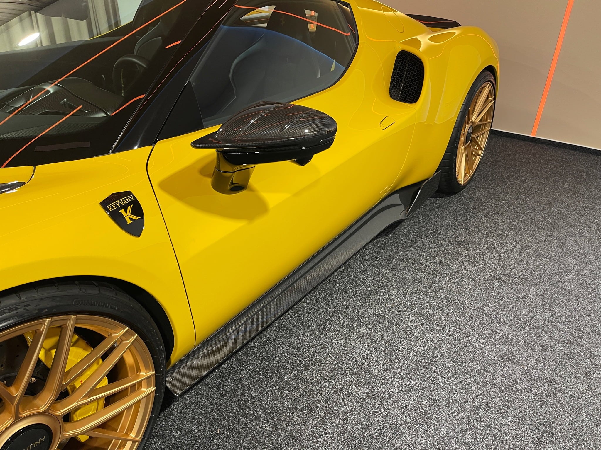 KEYVANY Ferrari 296 GTB