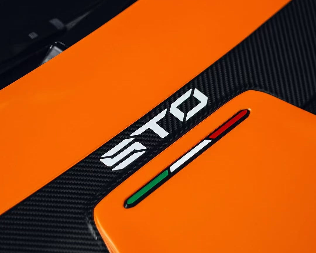 KP Lamborghini Huracan Pre Preg Carbon Fibre STO Conversion