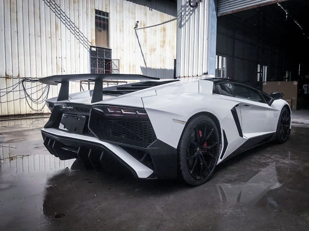 KP Lamborghini Aventador Pre Preg Carbon Fibre SV Bodykit