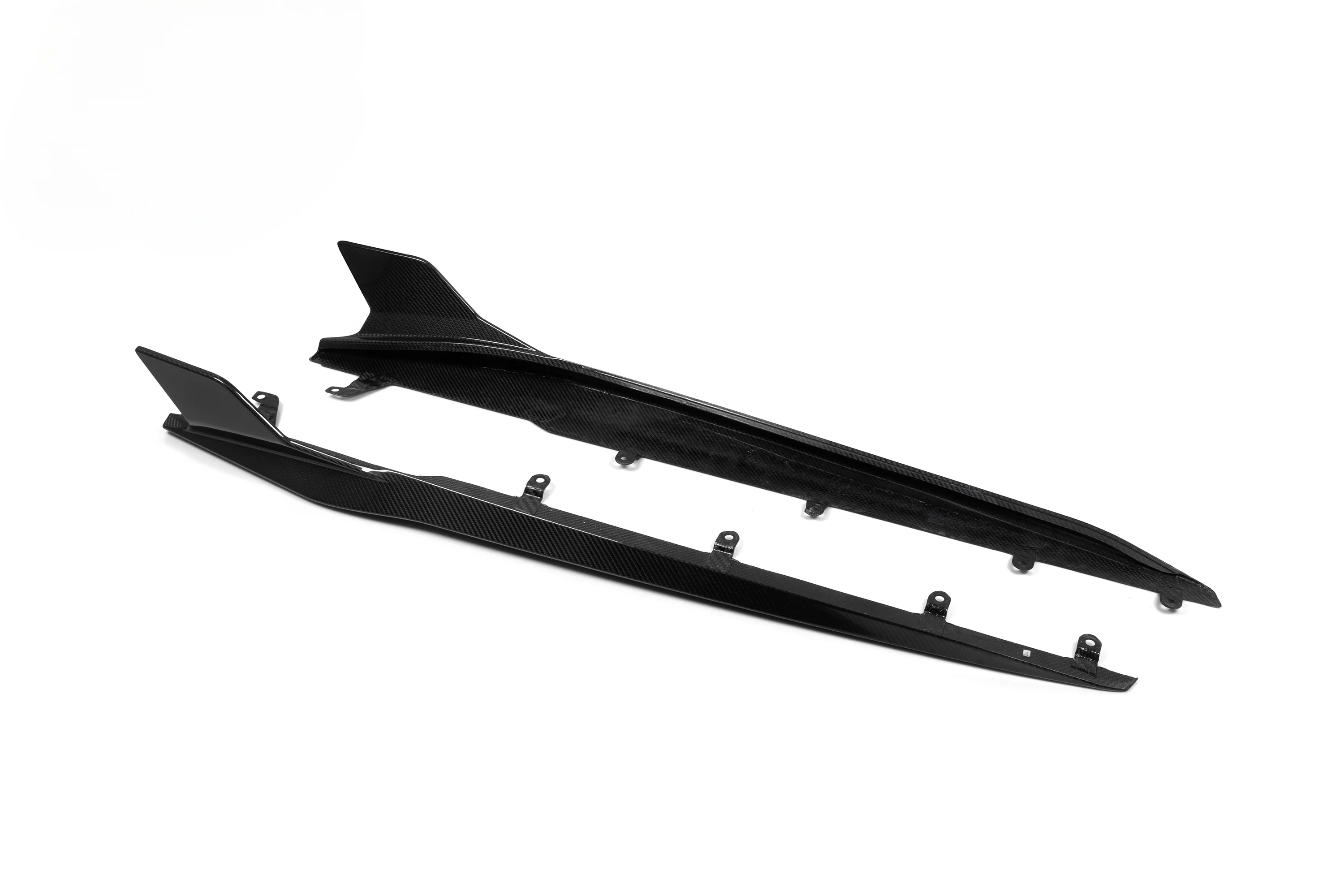 SOOQOO BMW M8 Side Skirts (F93)