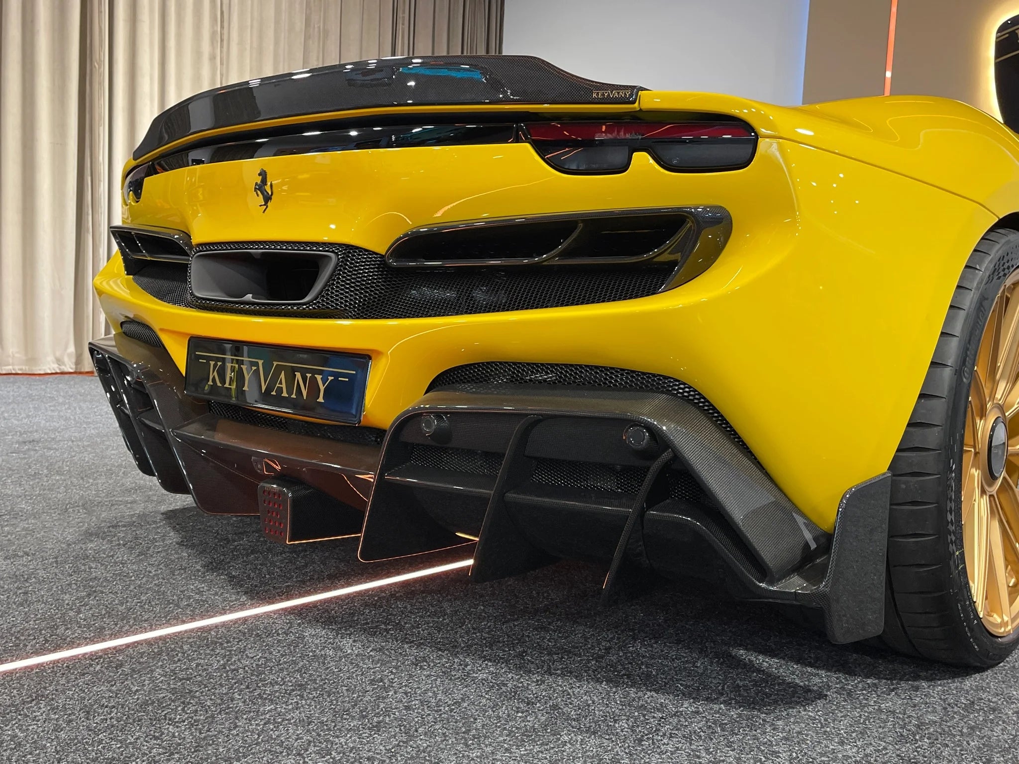 KEYVANY Ferrari 296 GTB