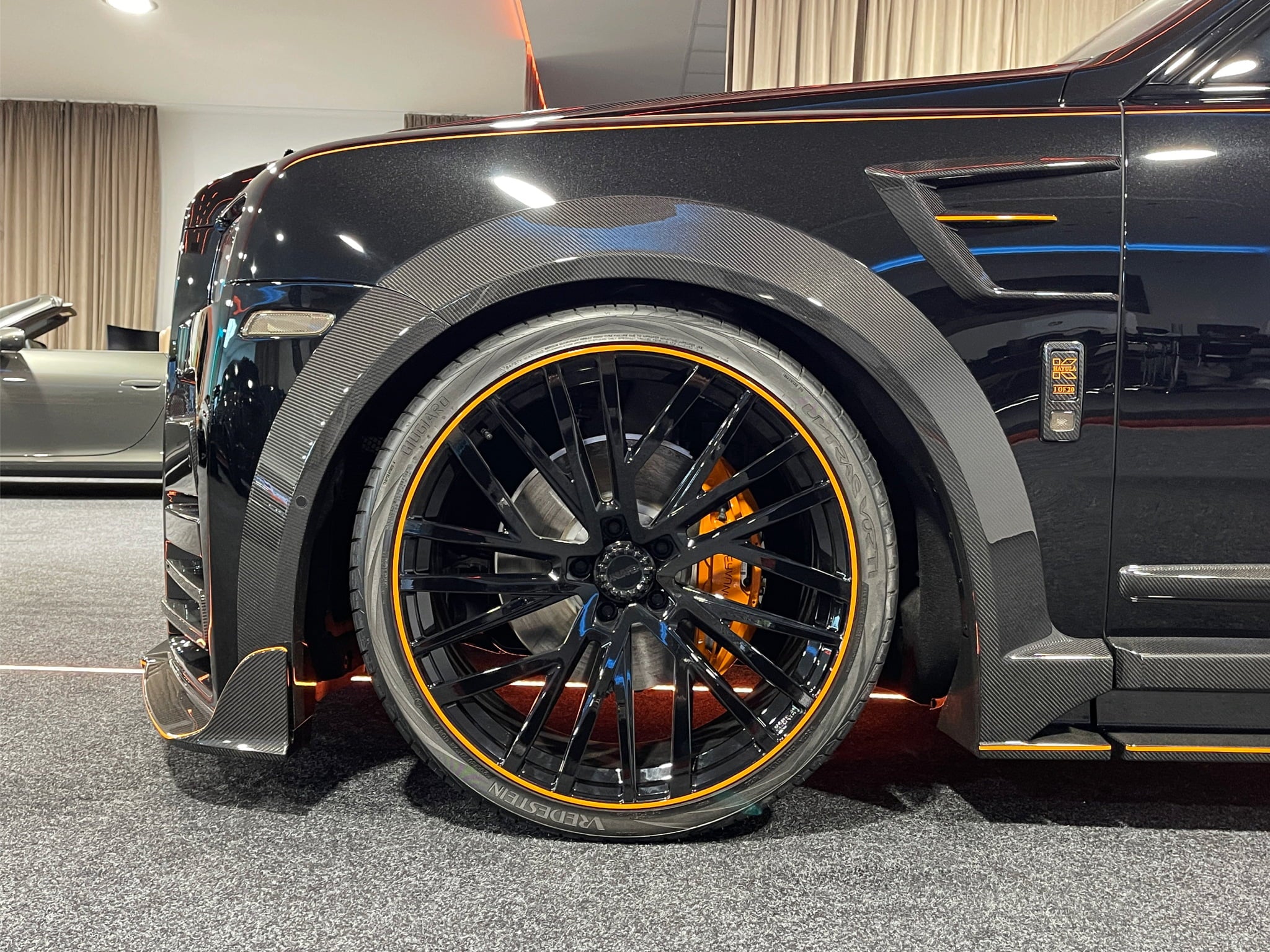 KEYVANY HAYULA Rolls Royce Cullinan Carbon Fibre Bodykit