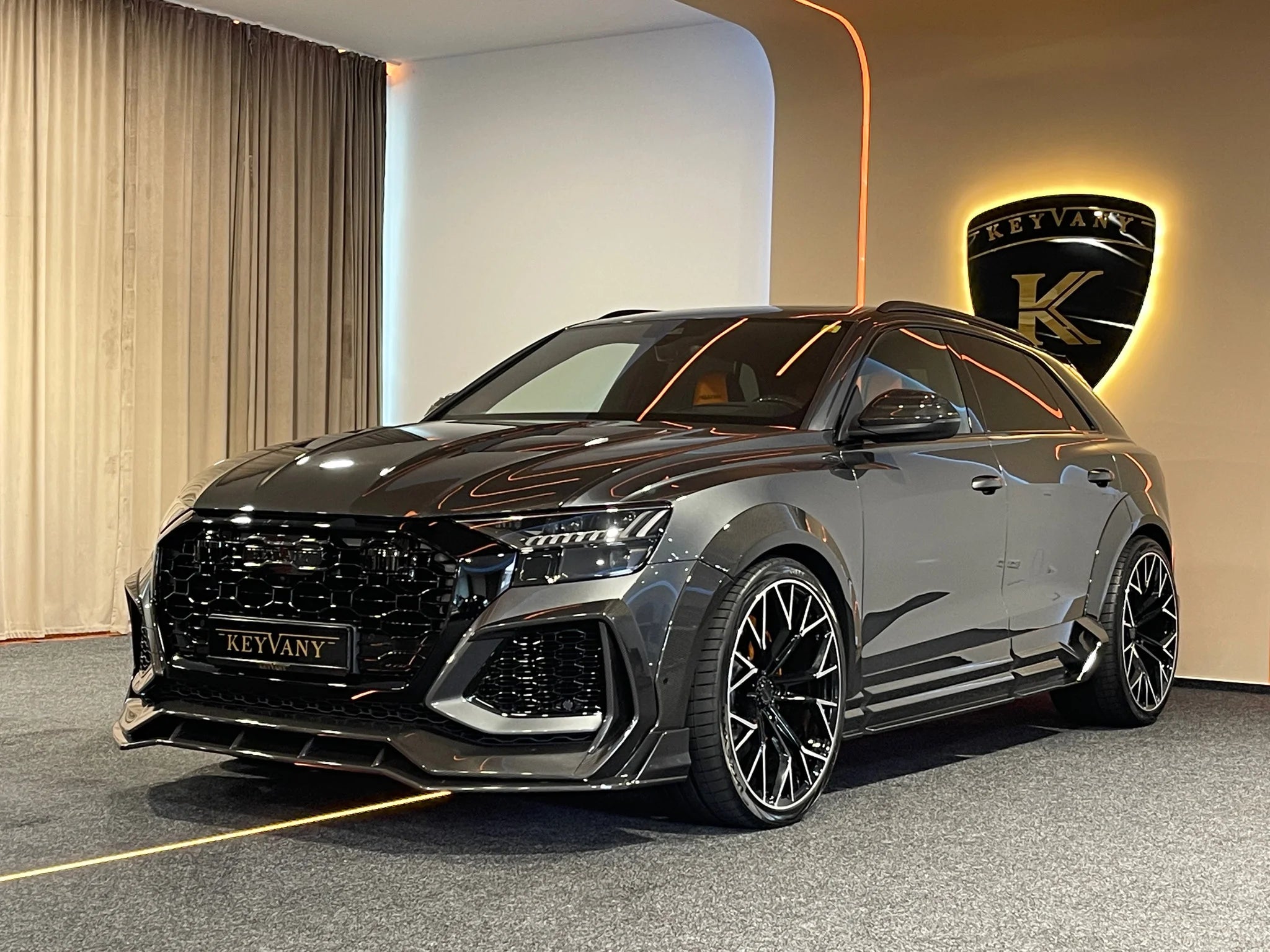 KEYVANY Audi RSQ8