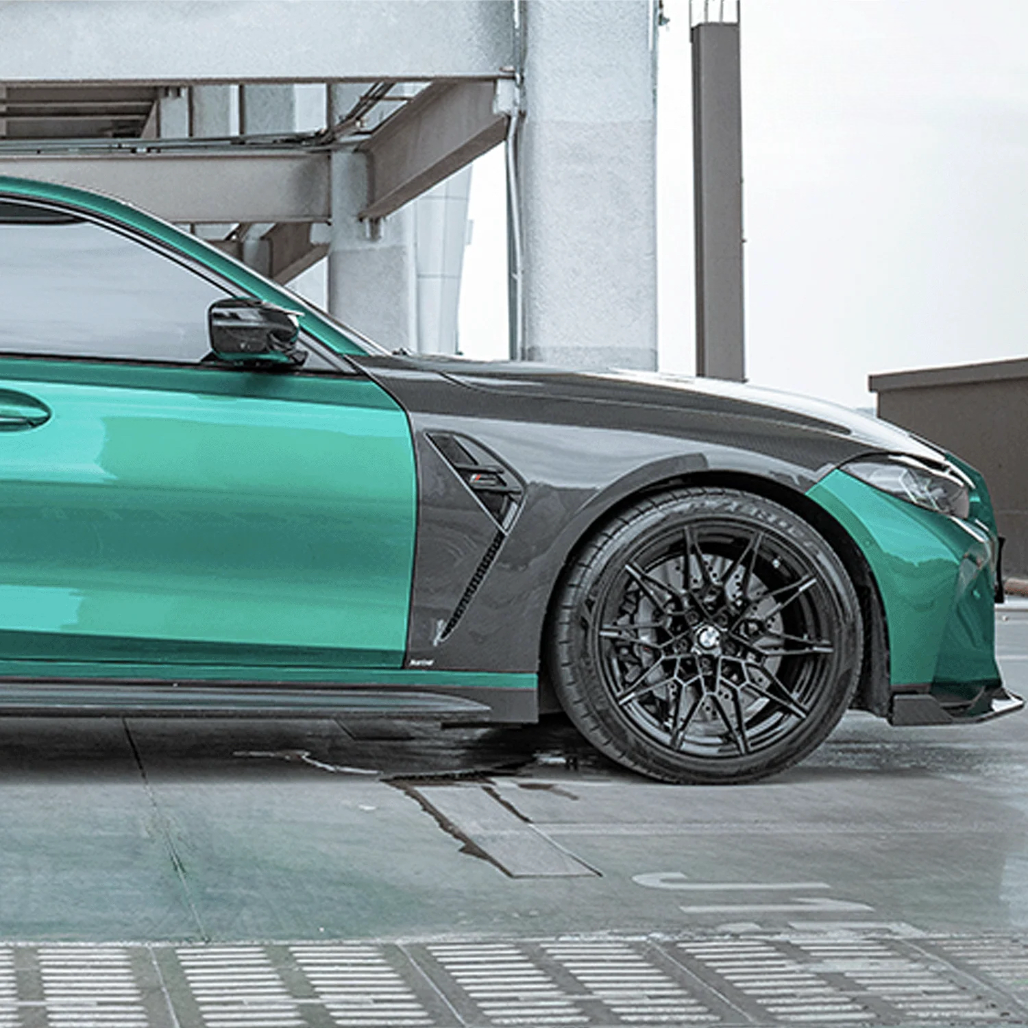 KP BMW M3/M4 PRE PREG DRY CARBON FIBRE V1 FENDERS (G80/G81/G82/G83)
