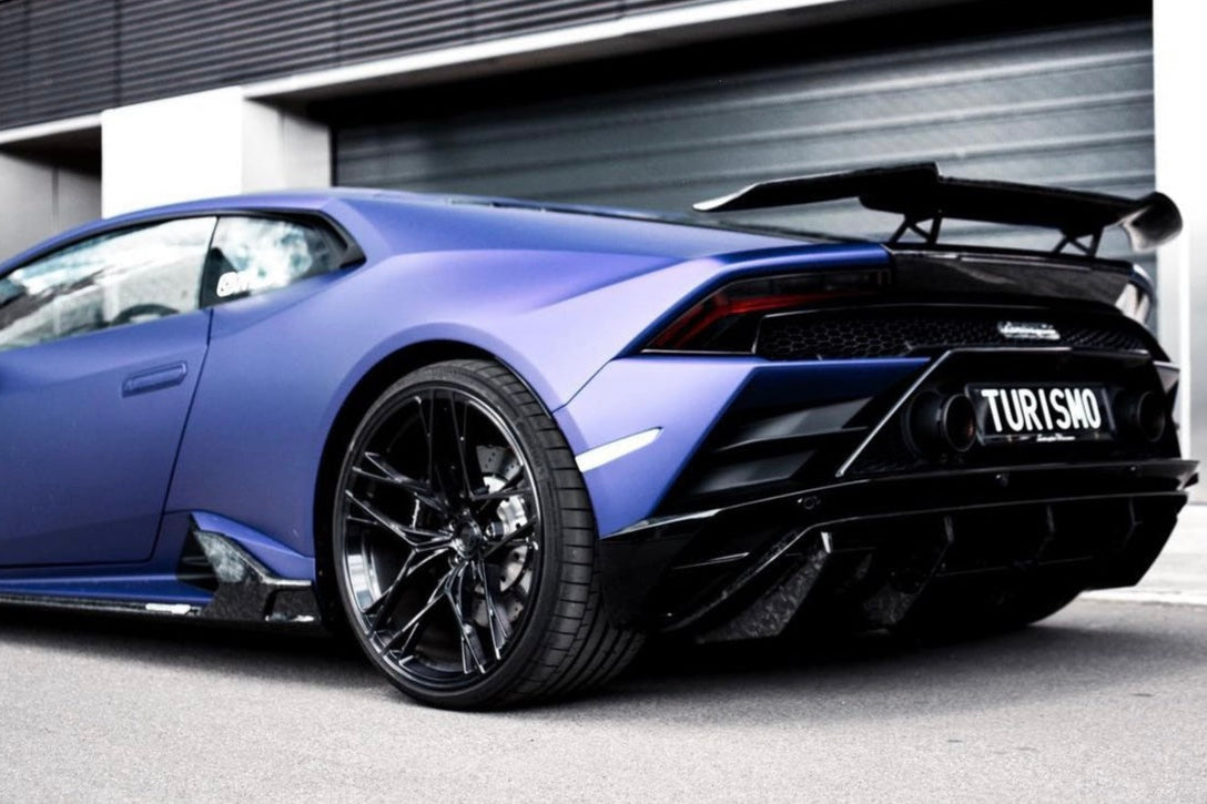 1016 INDUSTRIES LAMBORGHINI HURACAN LP610 Carbon Fibre Side Skirts