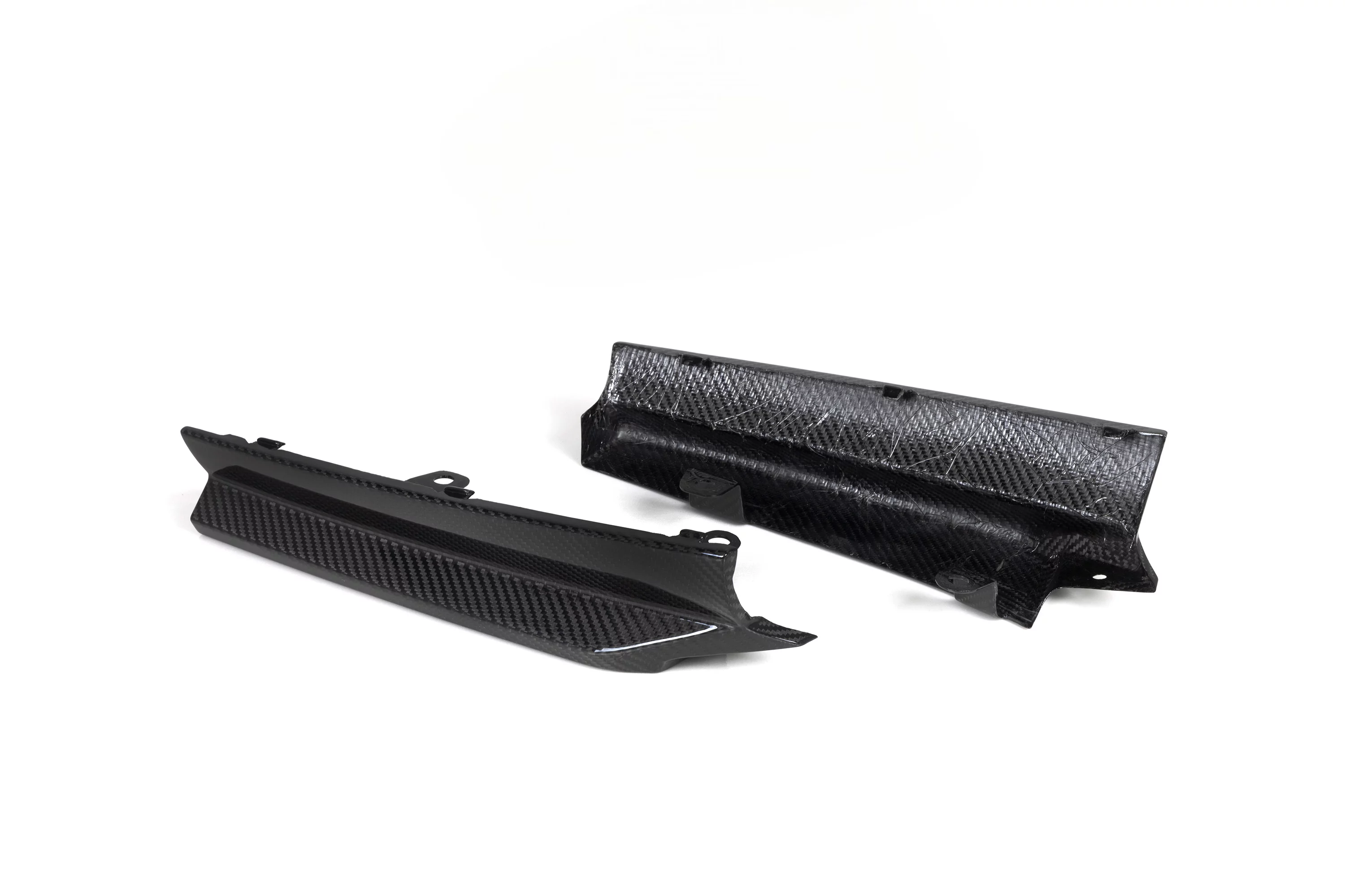 SOOQOO BMW 8 Series Pre Preg Carbon Fibre Rear Diffuser (G16)