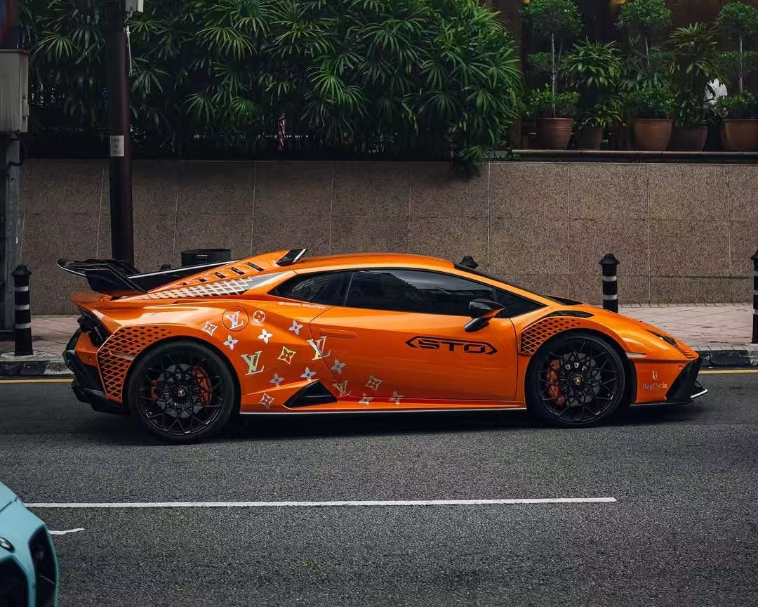 KP Lamborghini Huracan Pre Preg Carbon Fibre STO Conversion