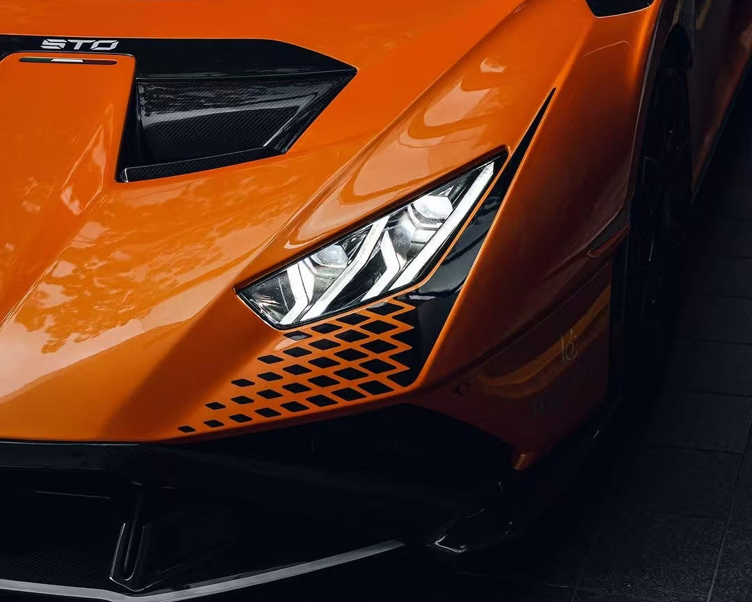 KP Lamborghini Huracan Pre Preg Carbon Fibre STO Conversion