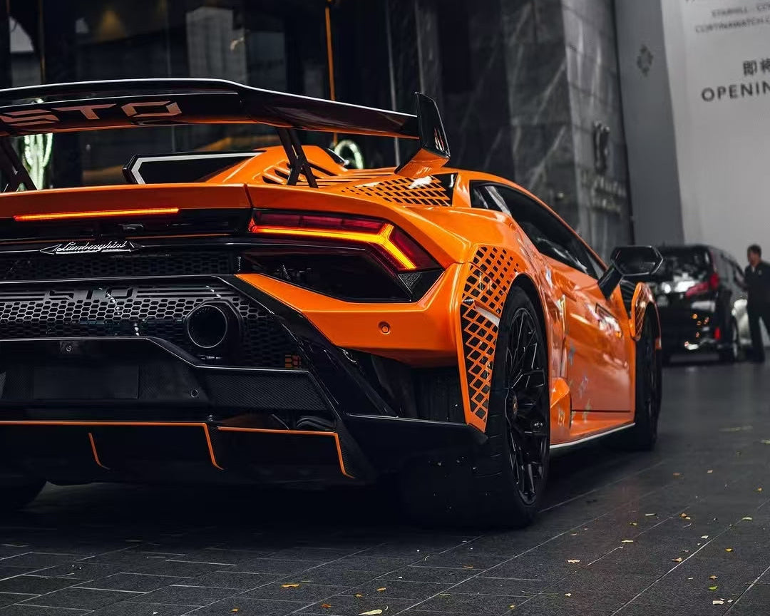 KP Lamborghini Huracan Pre Preg Carbon Fibre STO Conversion